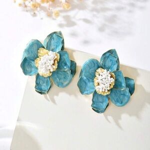 Elegant Floral Blue and Gold Earrings